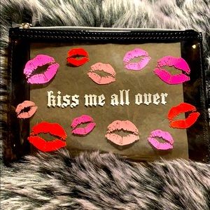 🛍KVD Makeup bag
